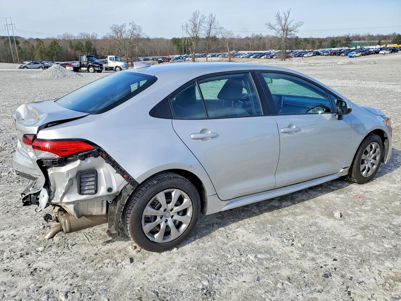 2021 Toyota Corolla Le - Фото 3