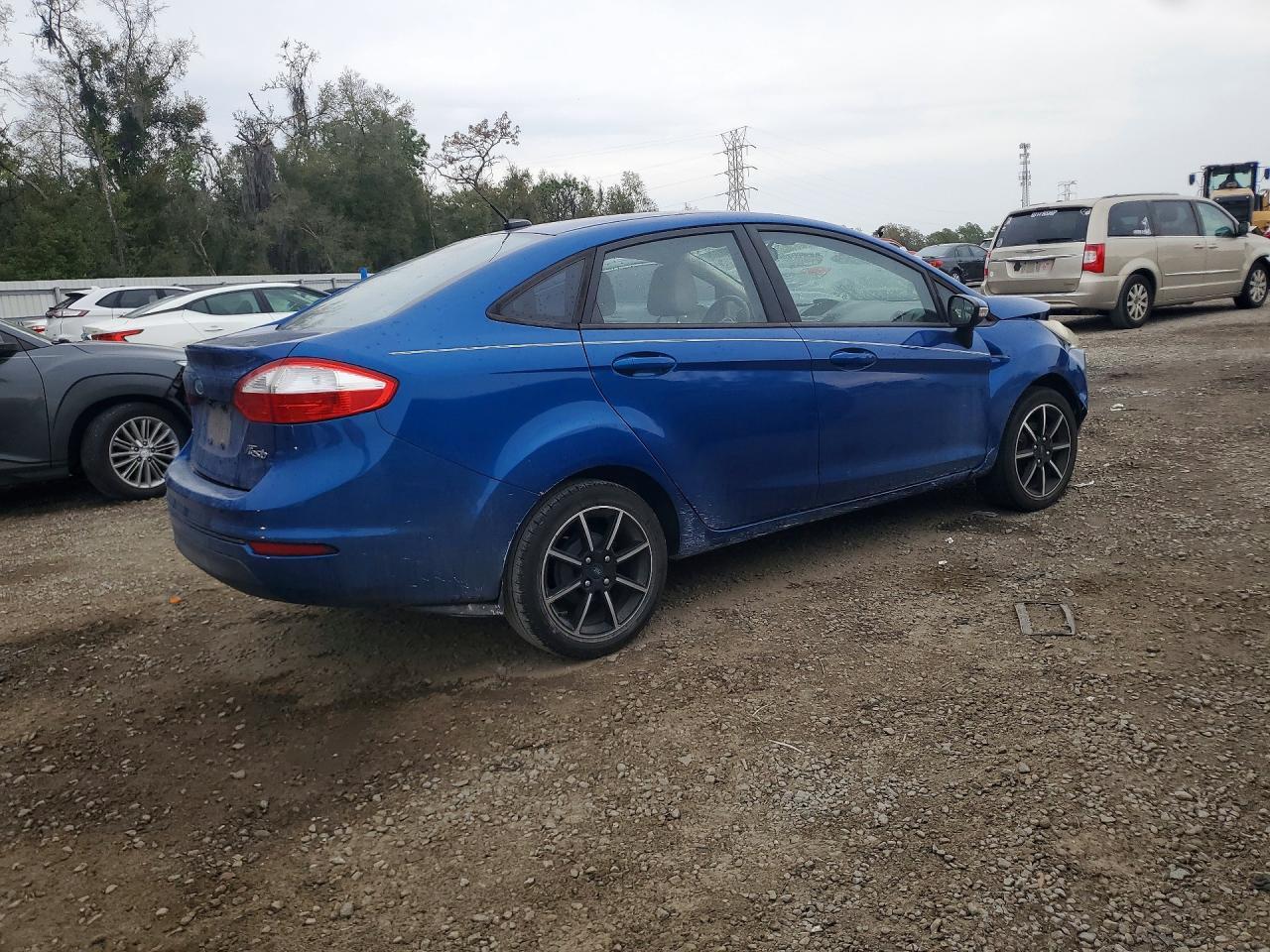 2018 Ford Fiesta Se - Фото 3