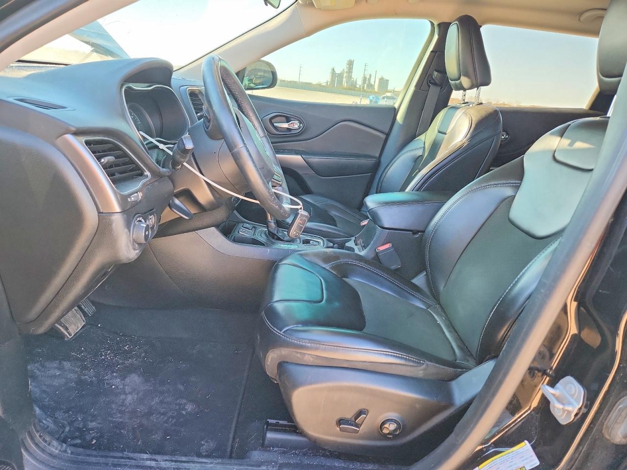 2019 Jeep Cherokee Latitude Plus - Фото 7