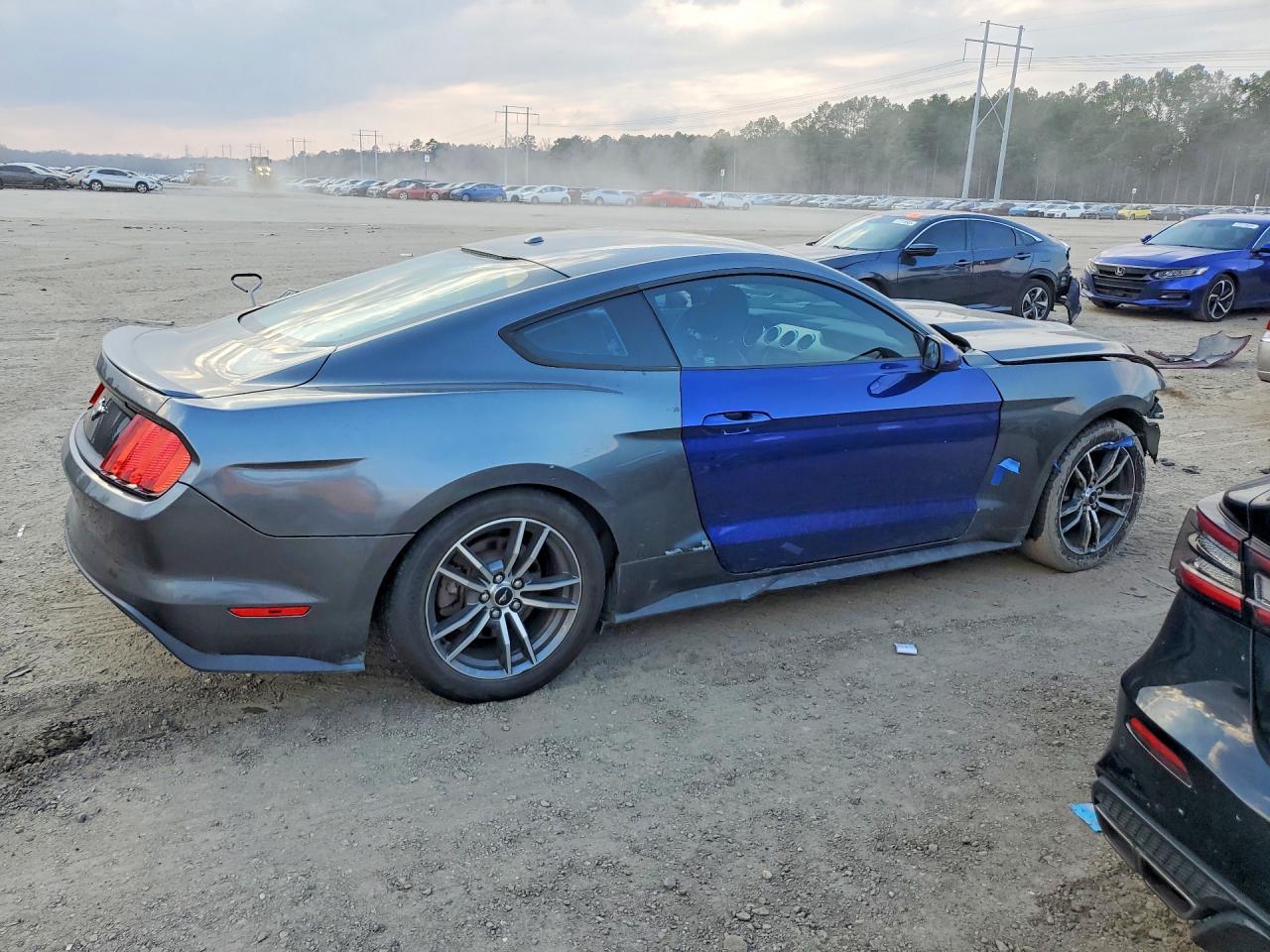 2016 Ford Mustang - Фото 3