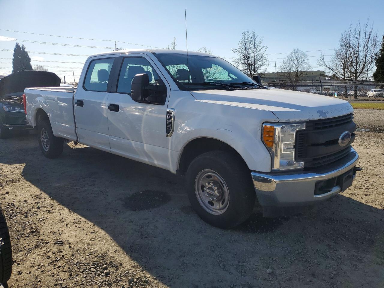2017 Ford F250 Super Duty - Фото 4