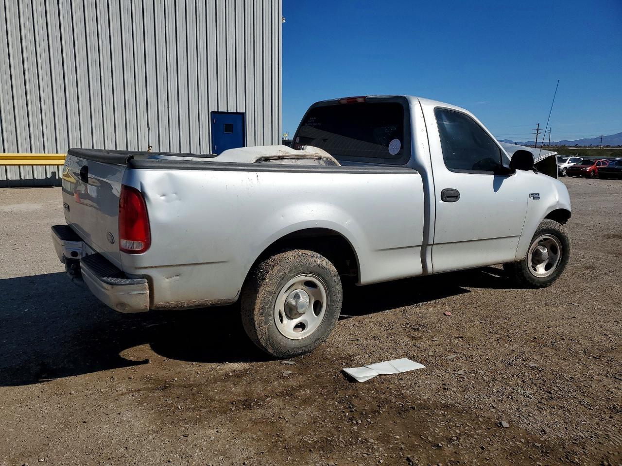 2000 Ford F150 - Image 3