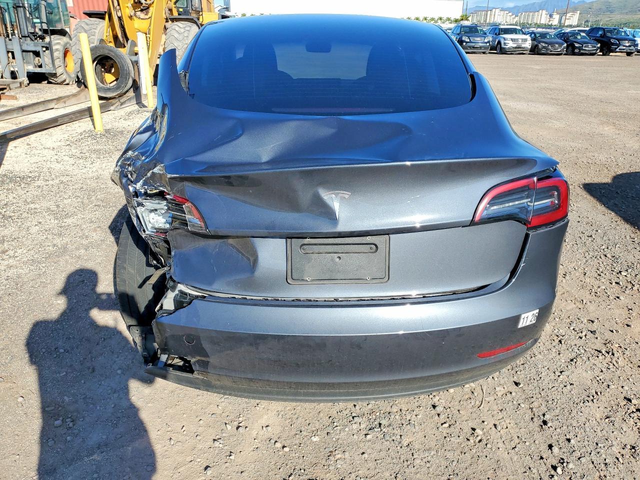 2023 Tesla Model 3 - Image 6