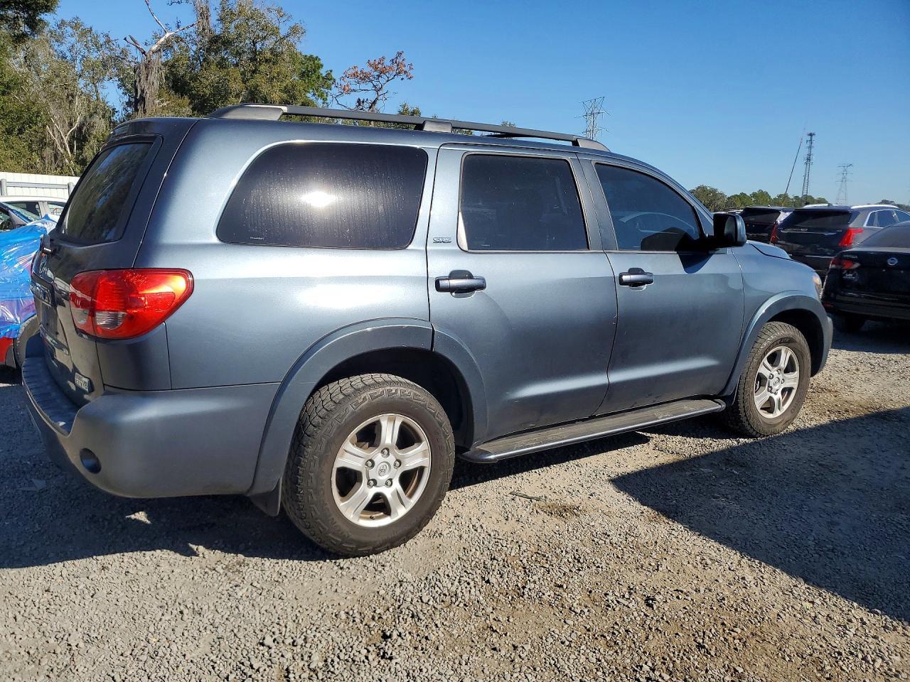 2008 Toyota Sequoia Sr5 - Image 3