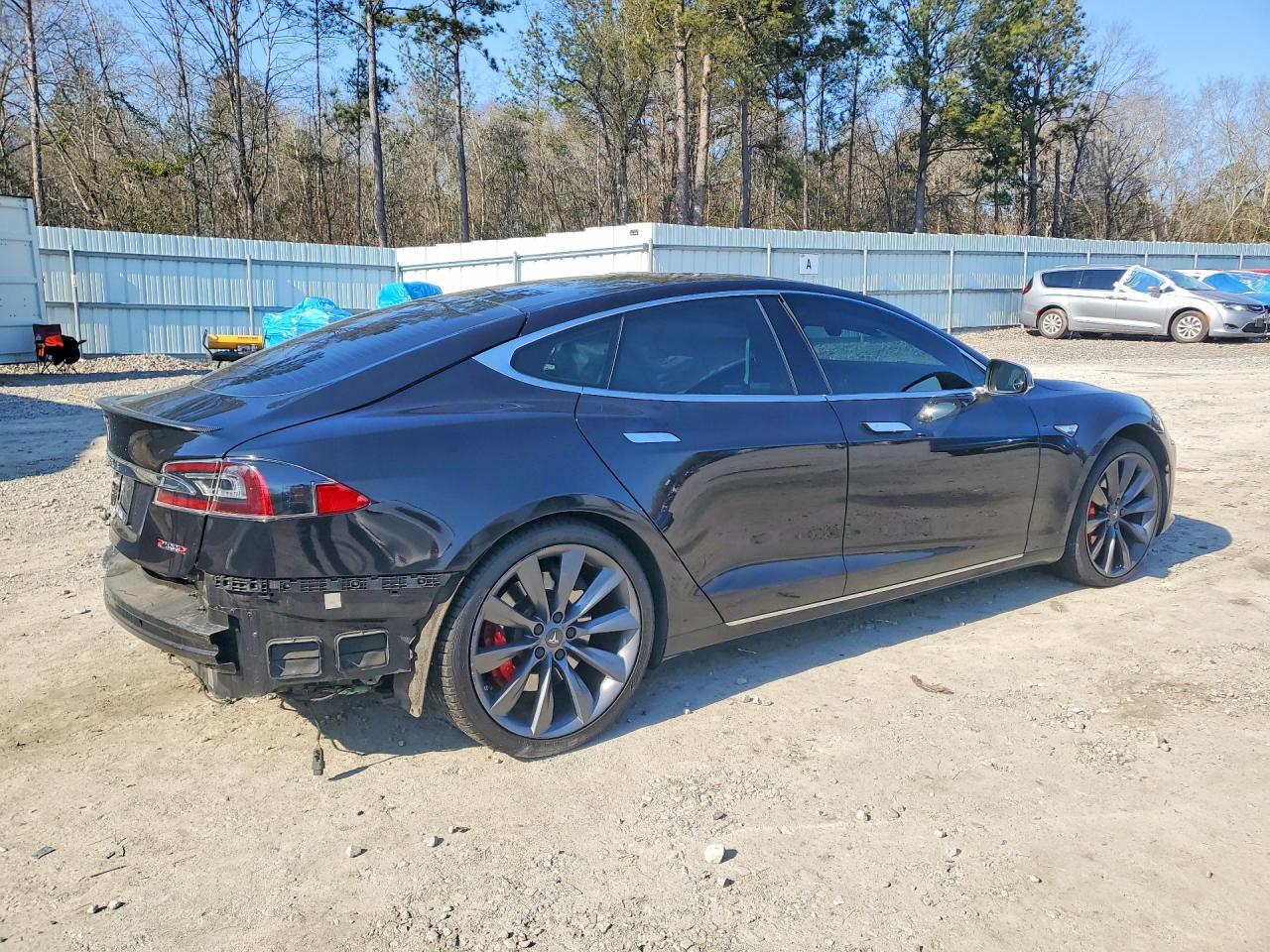 2016 Tesla Model S - Фото 3