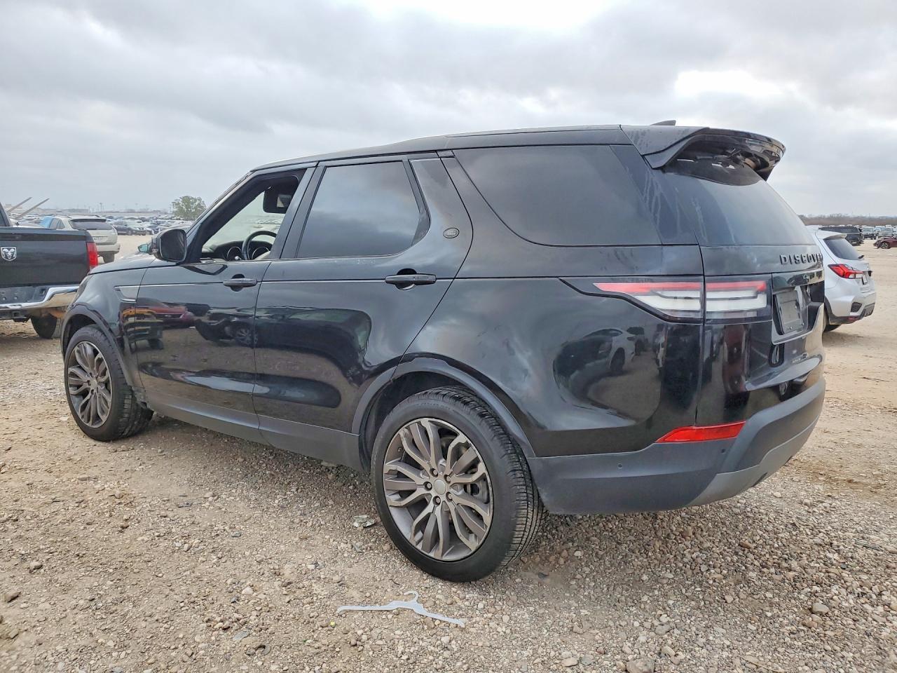 2019 Land Rover Discovery Se - Image 2