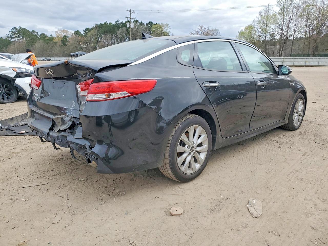 2017 Kia Optima Ex - Фото 3