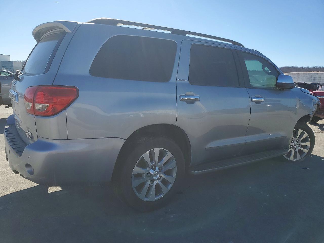 2013 Toyota Sequoia Limited - Image 3
