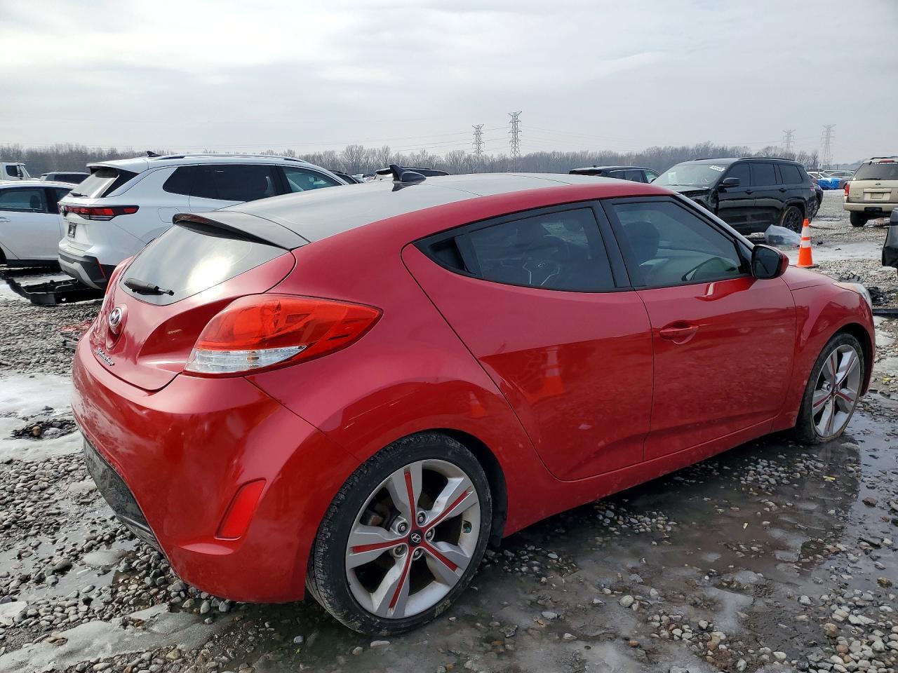 2017 Hyundai Veloster - Image 3