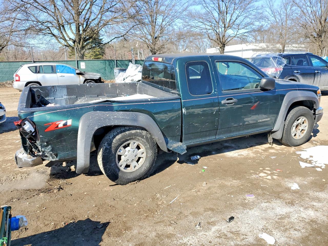 2005 Chevrolet Colorado - Image 3