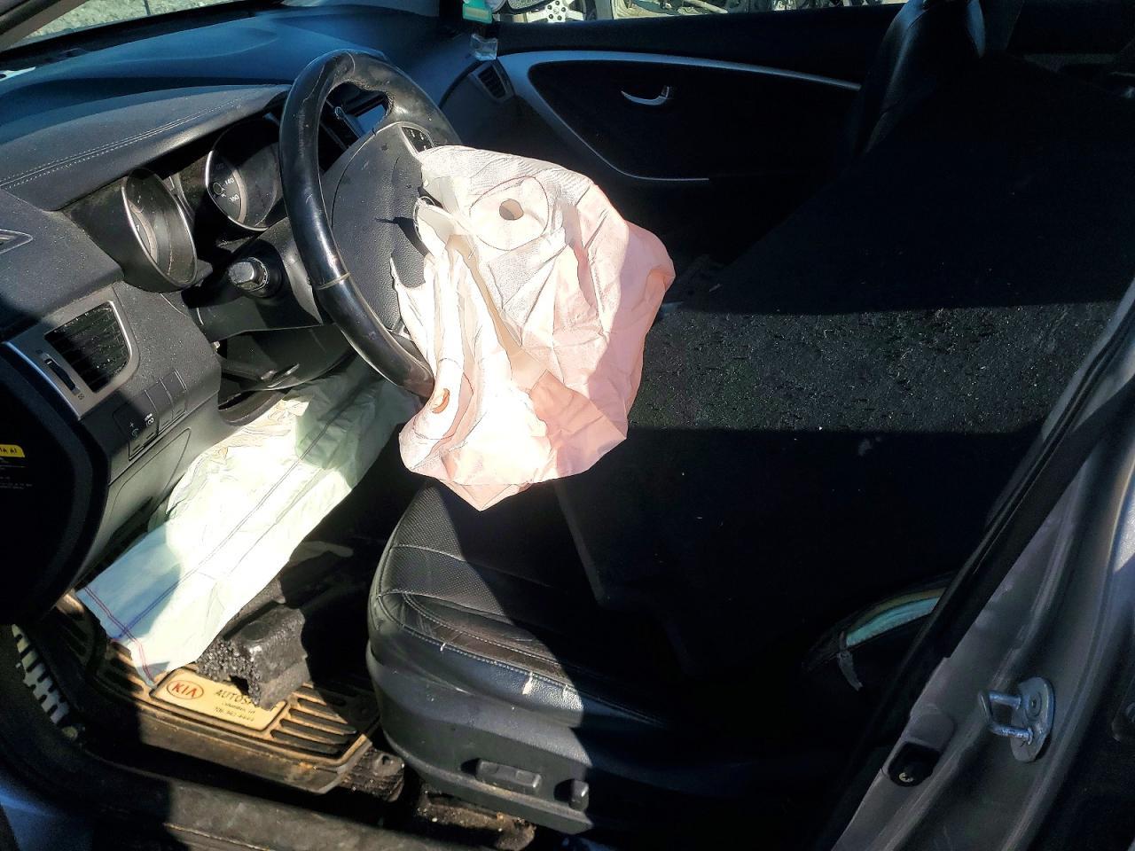 2014 Hyundai Elantra Gt - Image 7