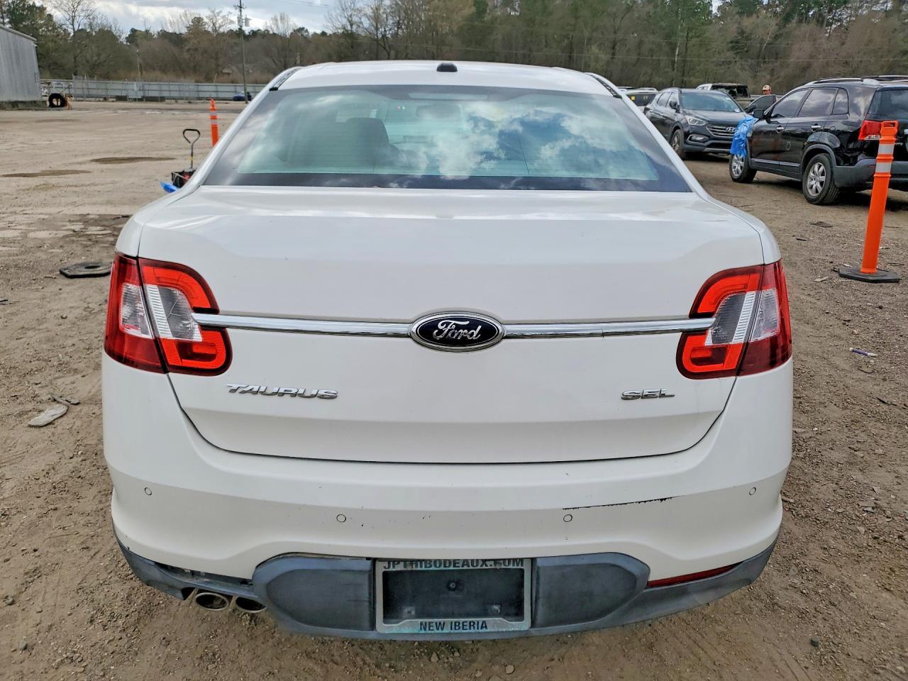 2012 Ford Taurus Sel - Image 6