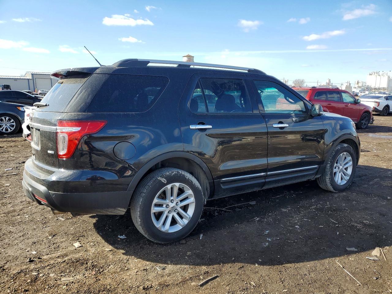 2014 Ford Explorer Xlt - Image 3