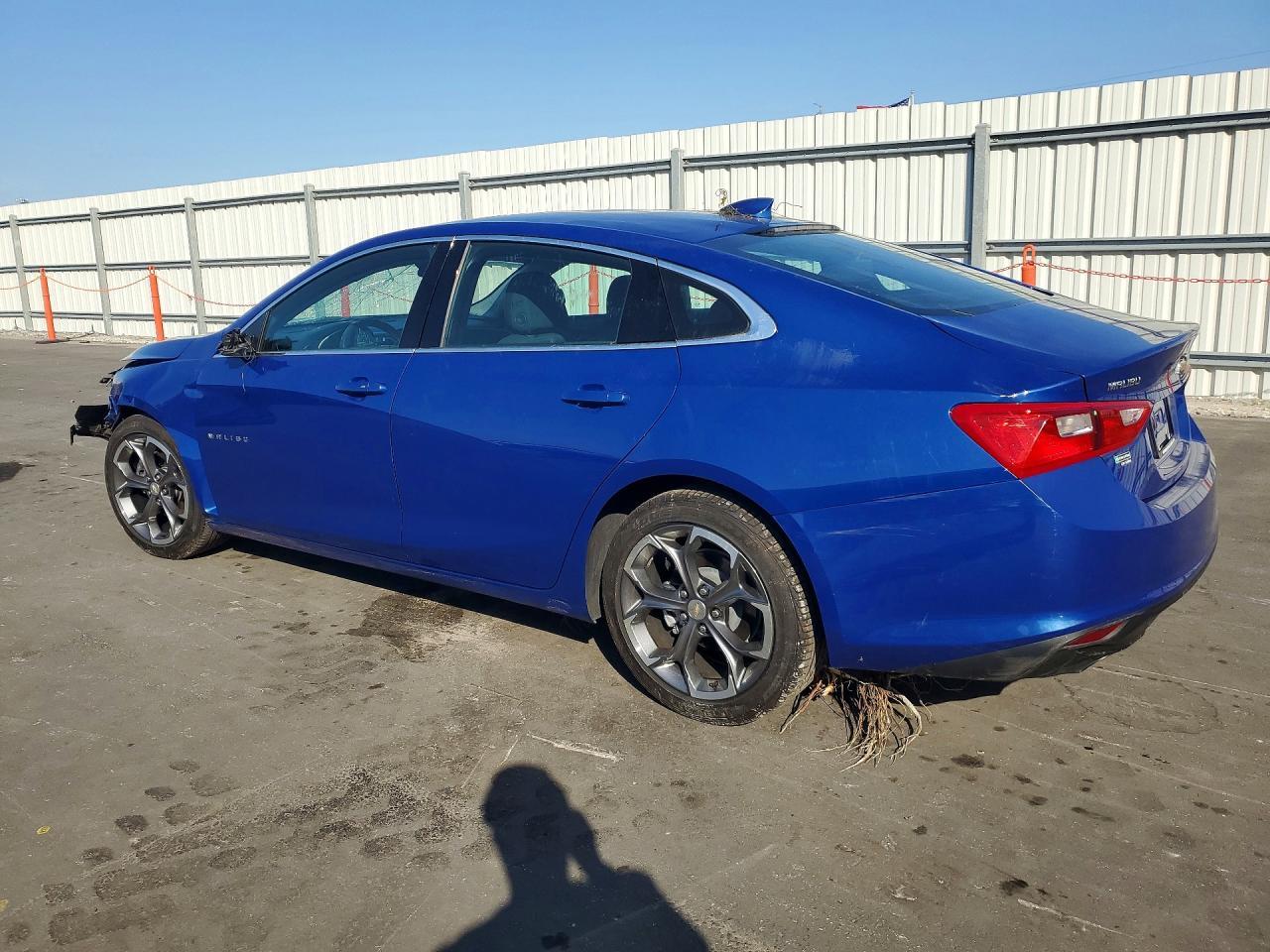 2023 Chevrolet Malibu Lt - Image 2