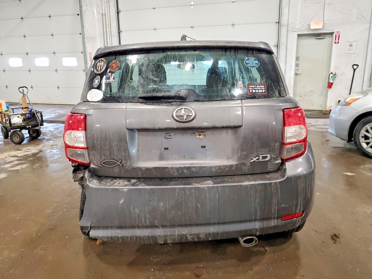 2010 Scion Xd Base - Фото 6