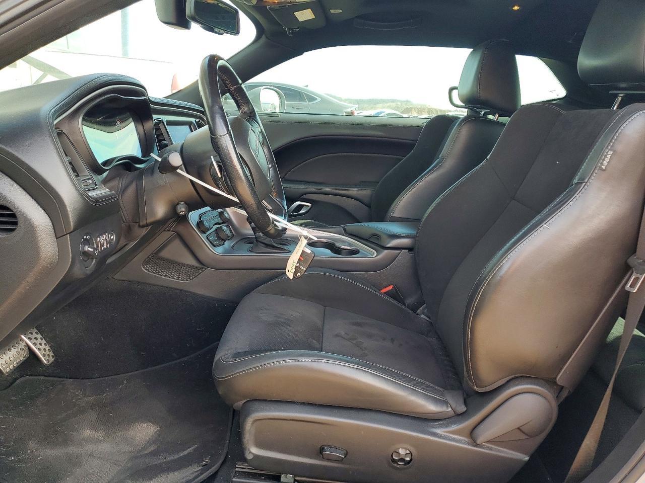 2020 Dodge Challenger R - Image 7