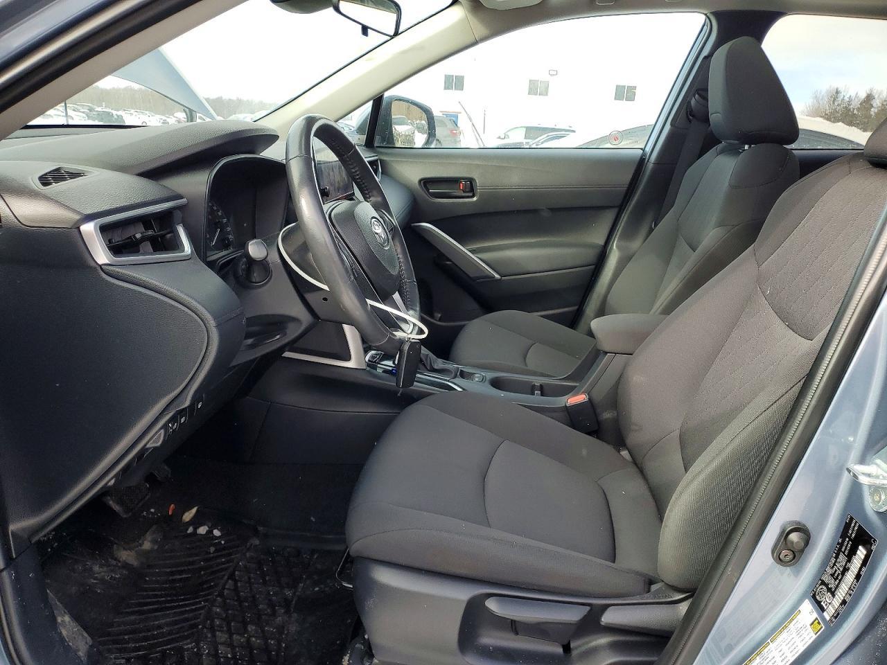 2024 Toyota Corolla Cross Le - Image 7