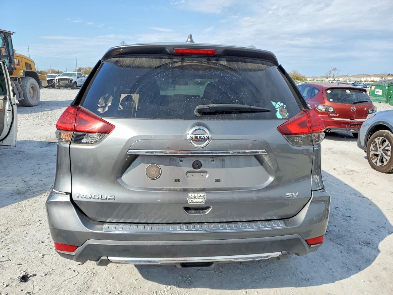 2017 Nissan Rogue Sv - Image 6