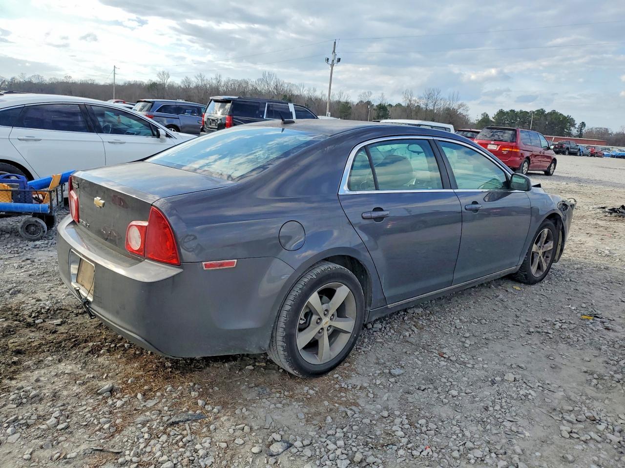 2011 Chevrolet Malibu 1Lt - Image 3