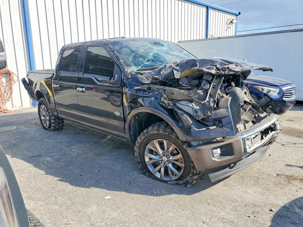 2017 Ford F150 Supercrew - Image 4