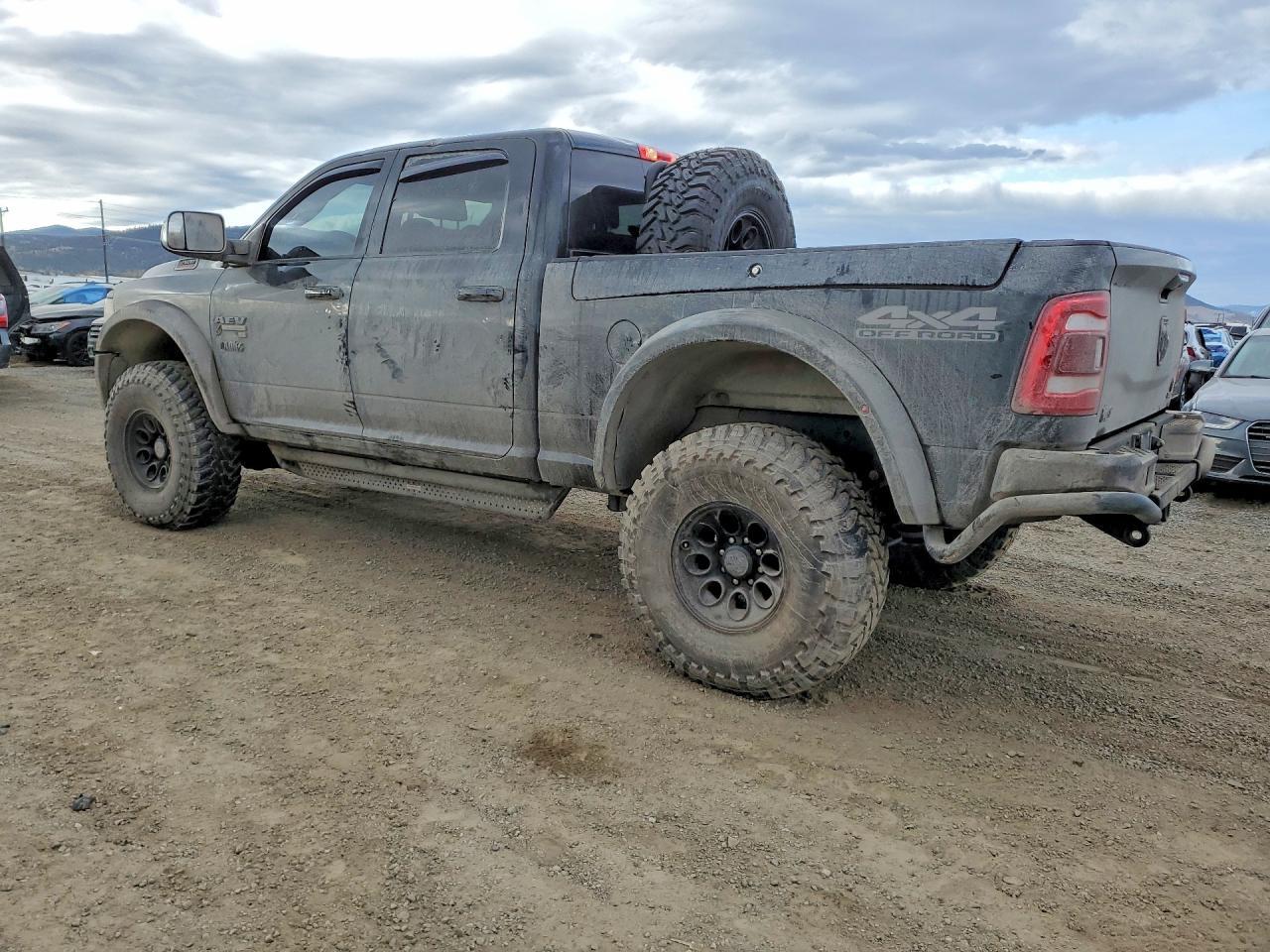 2022 Ram 2500 Laramie - Фото 2