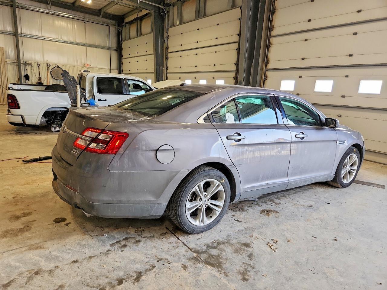 2013 Ford Taurus Sel - Фото 3