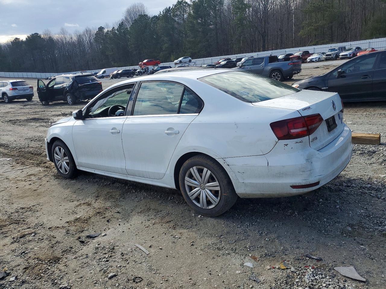 2017 Volkswagen Jetta S - Фото 2
