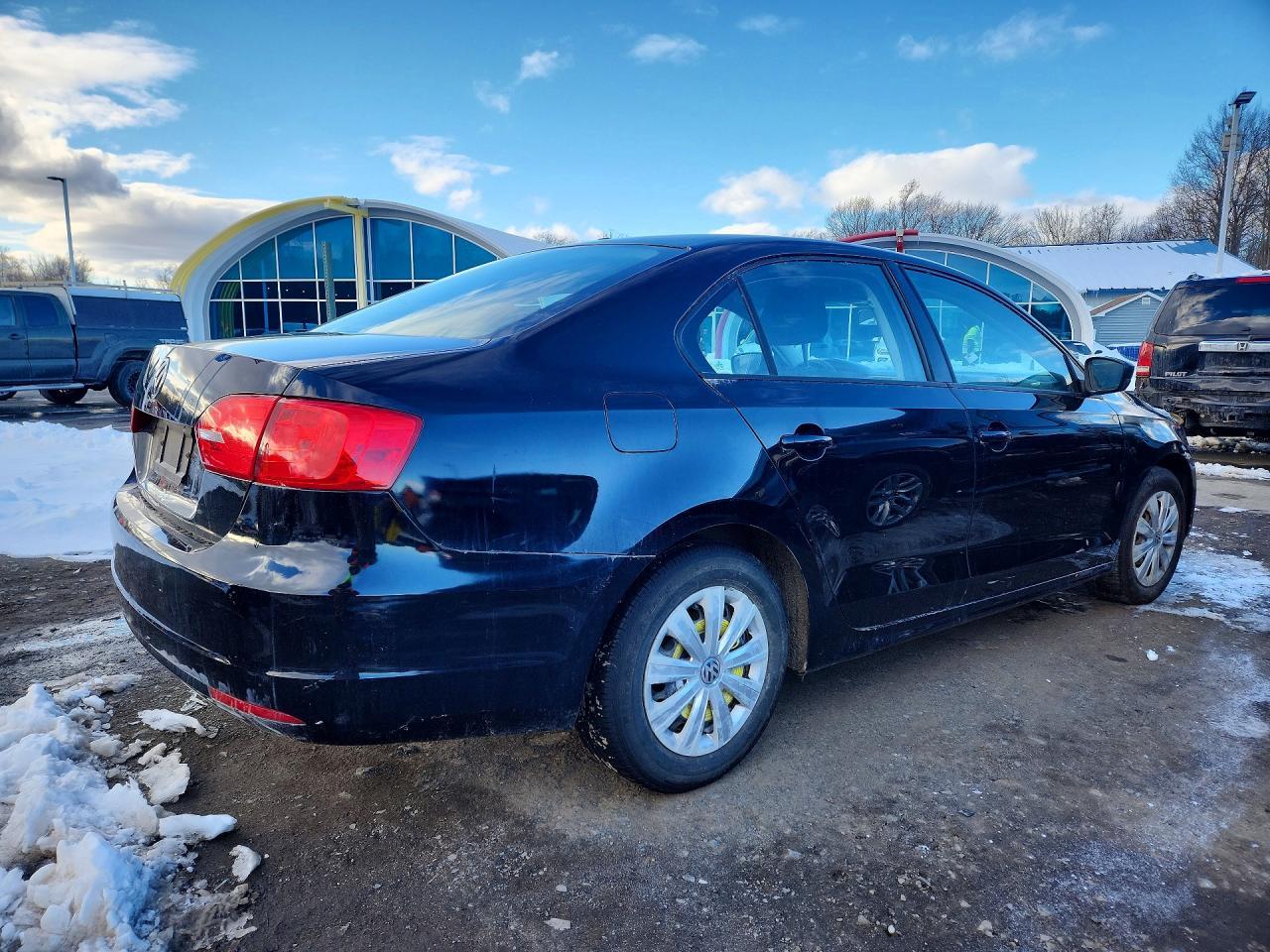 2013 Volkswagen Jetta Base - Image 3