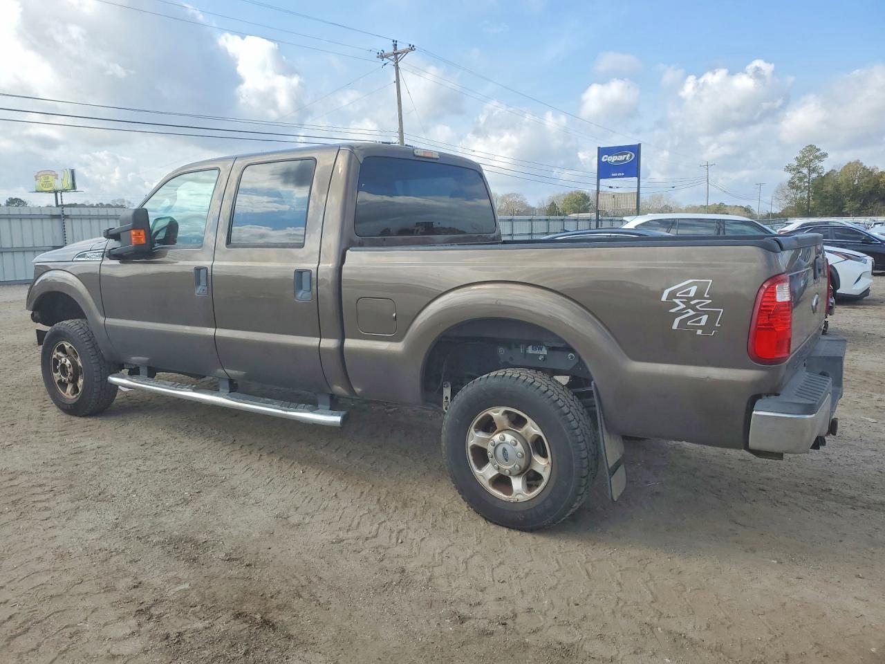 2015 Ford F250 Super Duty - Фото 2