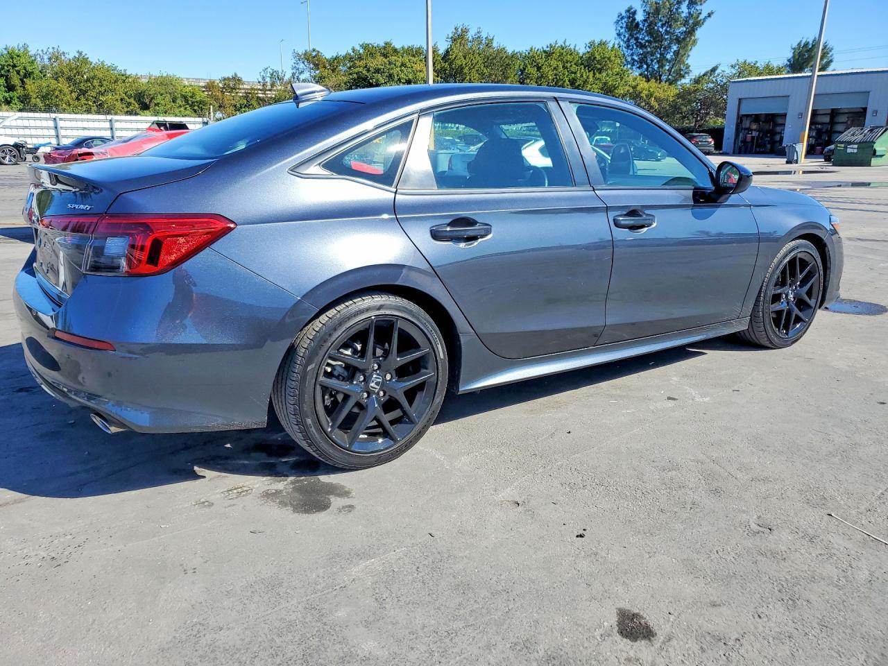 2024 Honda Civic Sport - Фото 3