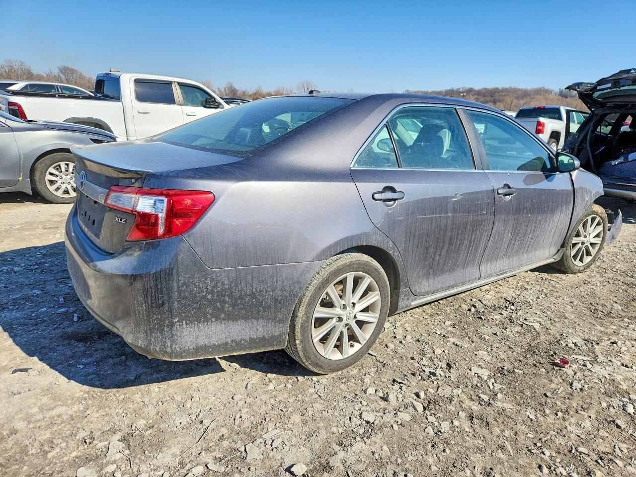 2012 Toyota Camry Se/Xle - Image 3