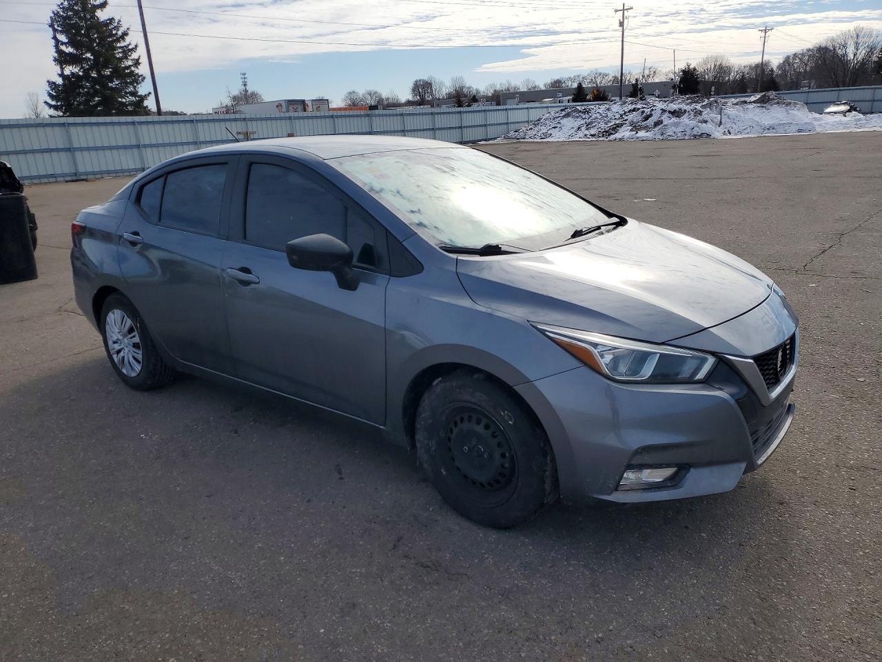 2020 Nissan Versa S - Фото 4