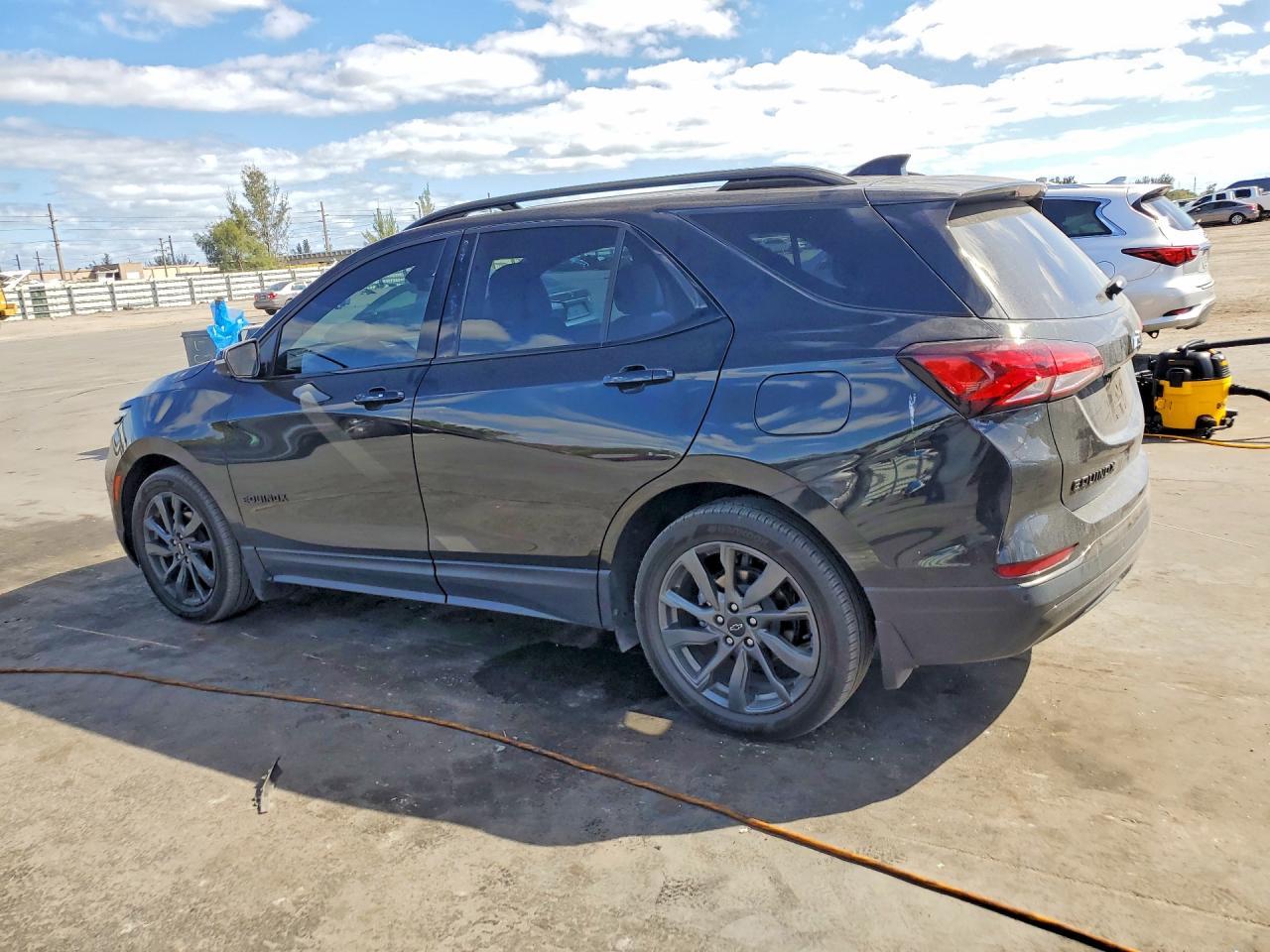2023 Chevrolet Equinox Rs - Фото 2