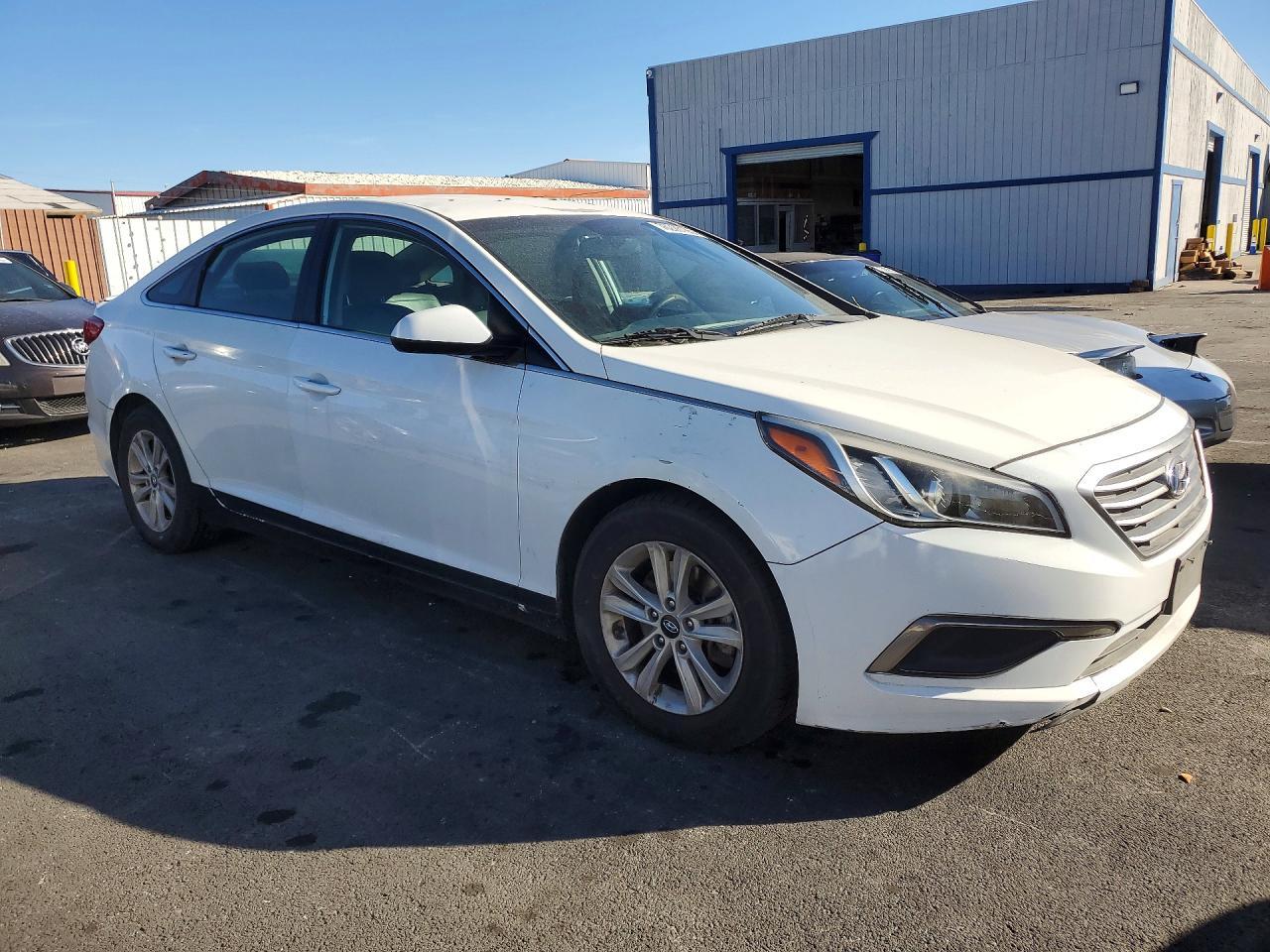 2016 Hyundai Sonata Se - Image 4
