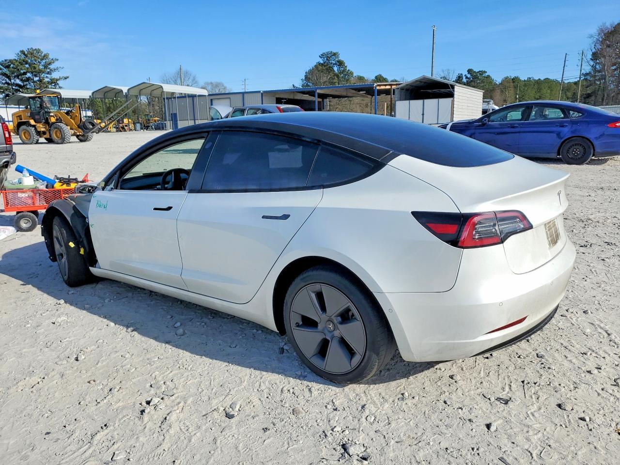 2022 Tesla Model 3 - Image 2