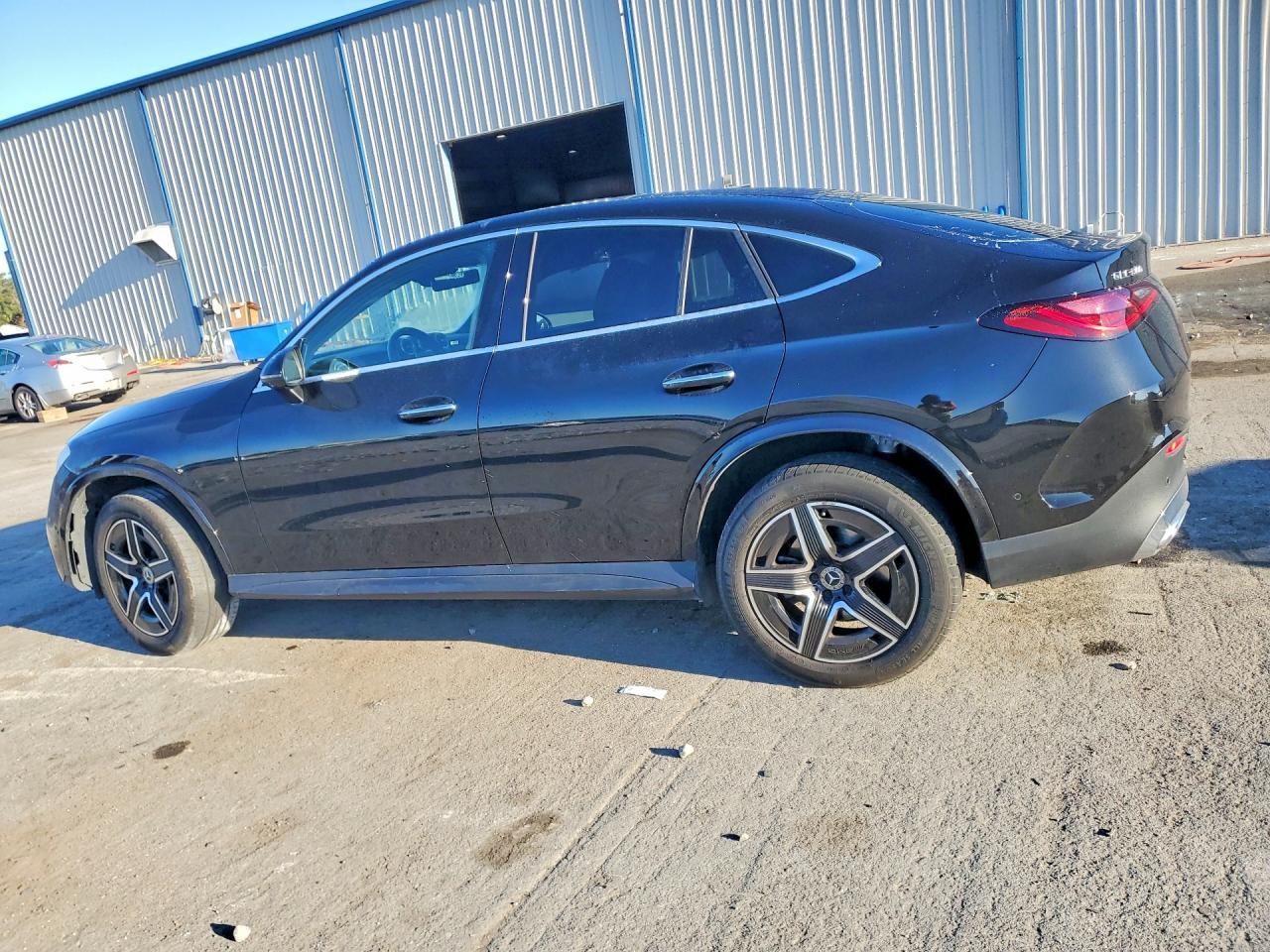 2025 Mercedes-Benz Glc Coupe 300 4Matic - Фото 2