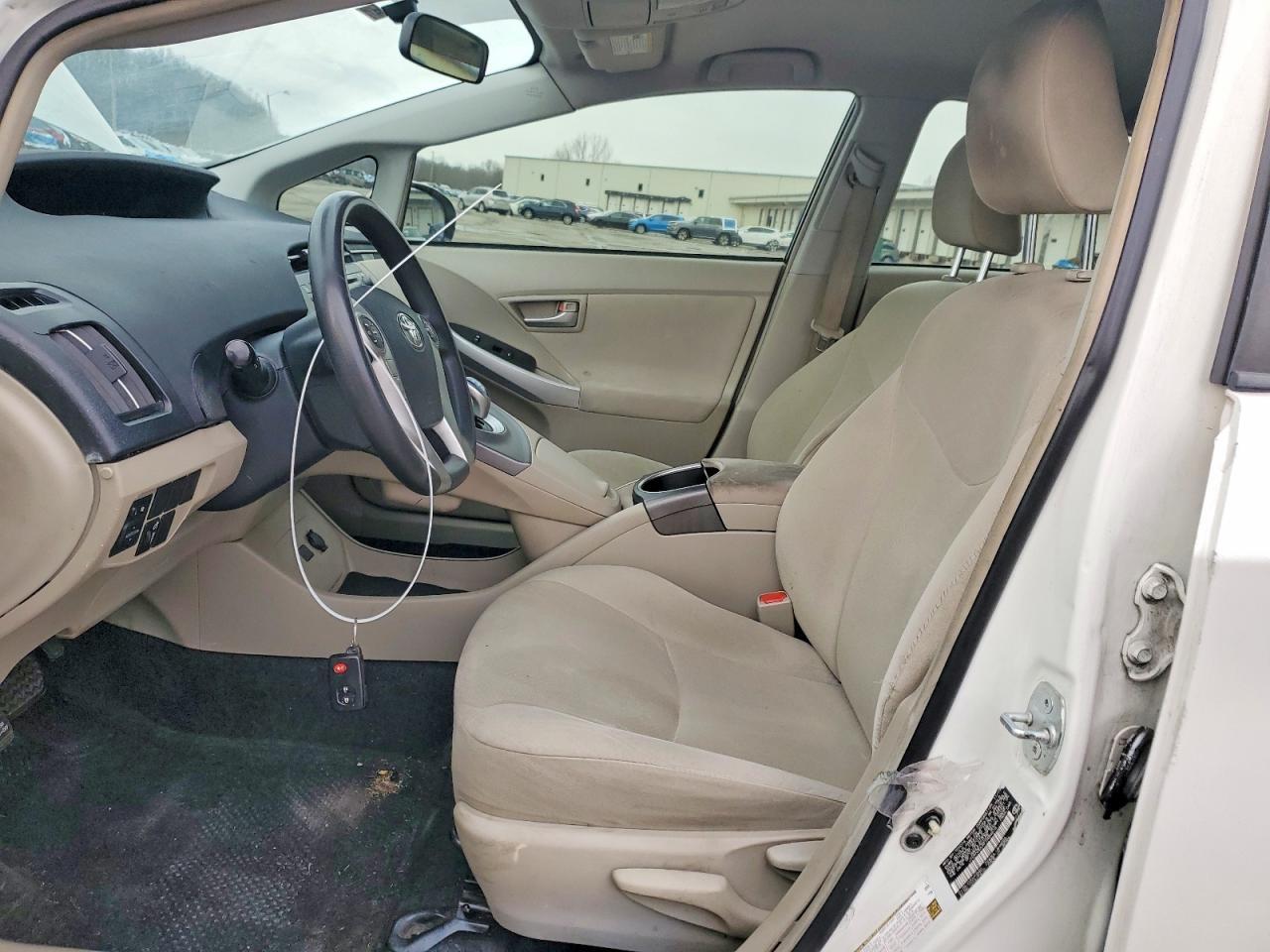 2015 Toyota Prius - Фото 7