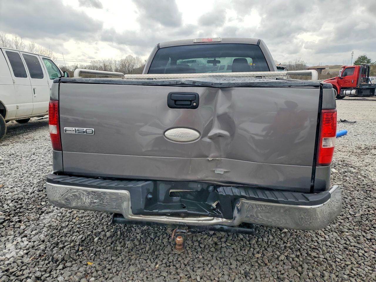 2006 Ford F150 - Image 6