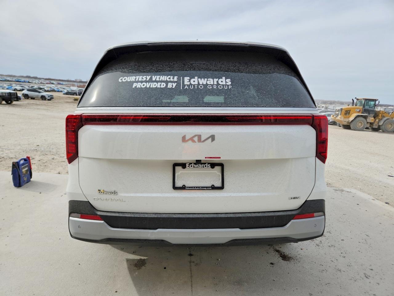 2025 Kia Carnival Lxs - Image 6