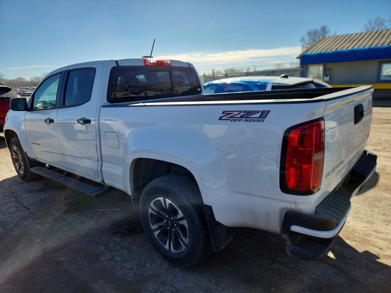 2021 Chevrolet Colorado Z71 - Фото 2