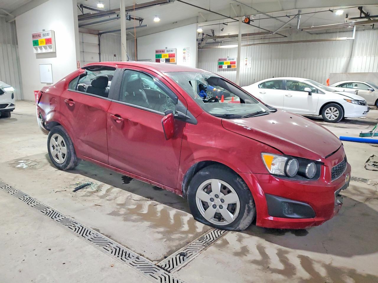 2013 Chevrolet Sonic Ls - Image 4