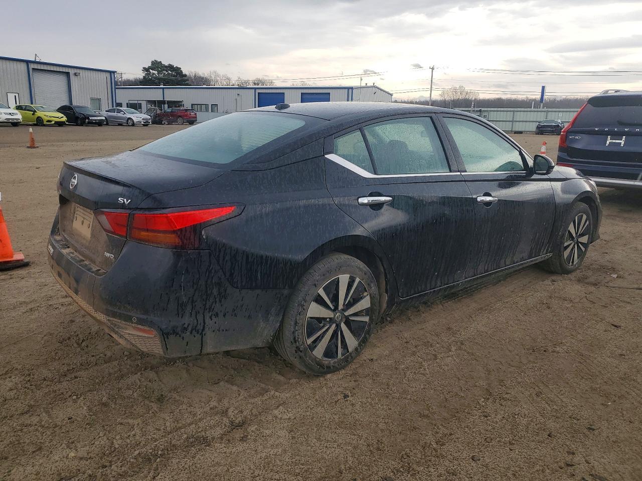 2022 Nissan Altima Sv - Image 3