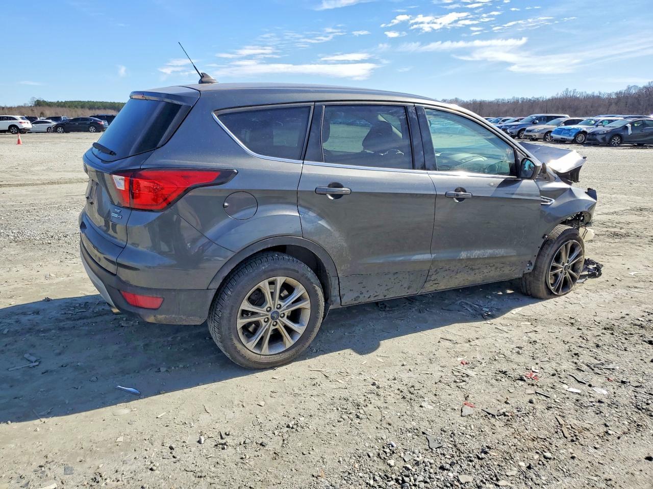 2019 Ford Escape - Фото 3