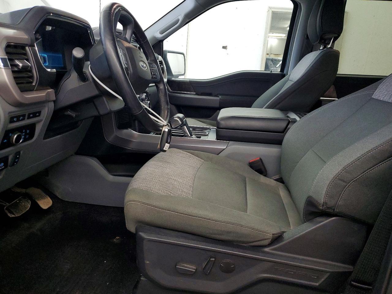 2023 Ford F150 Lightning Pro - Image 7