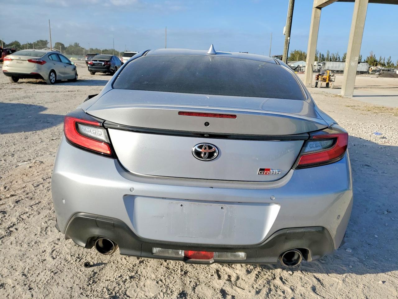 2025 Toyota Gr86 Base - Фото 6