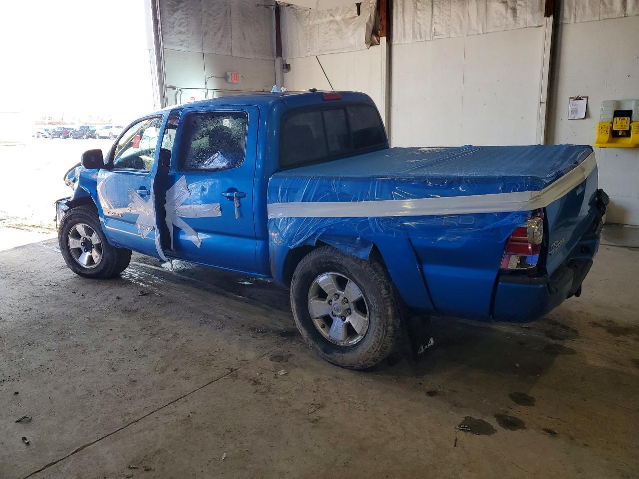 2011 Toyota Tacoma Double Cab - Image 2