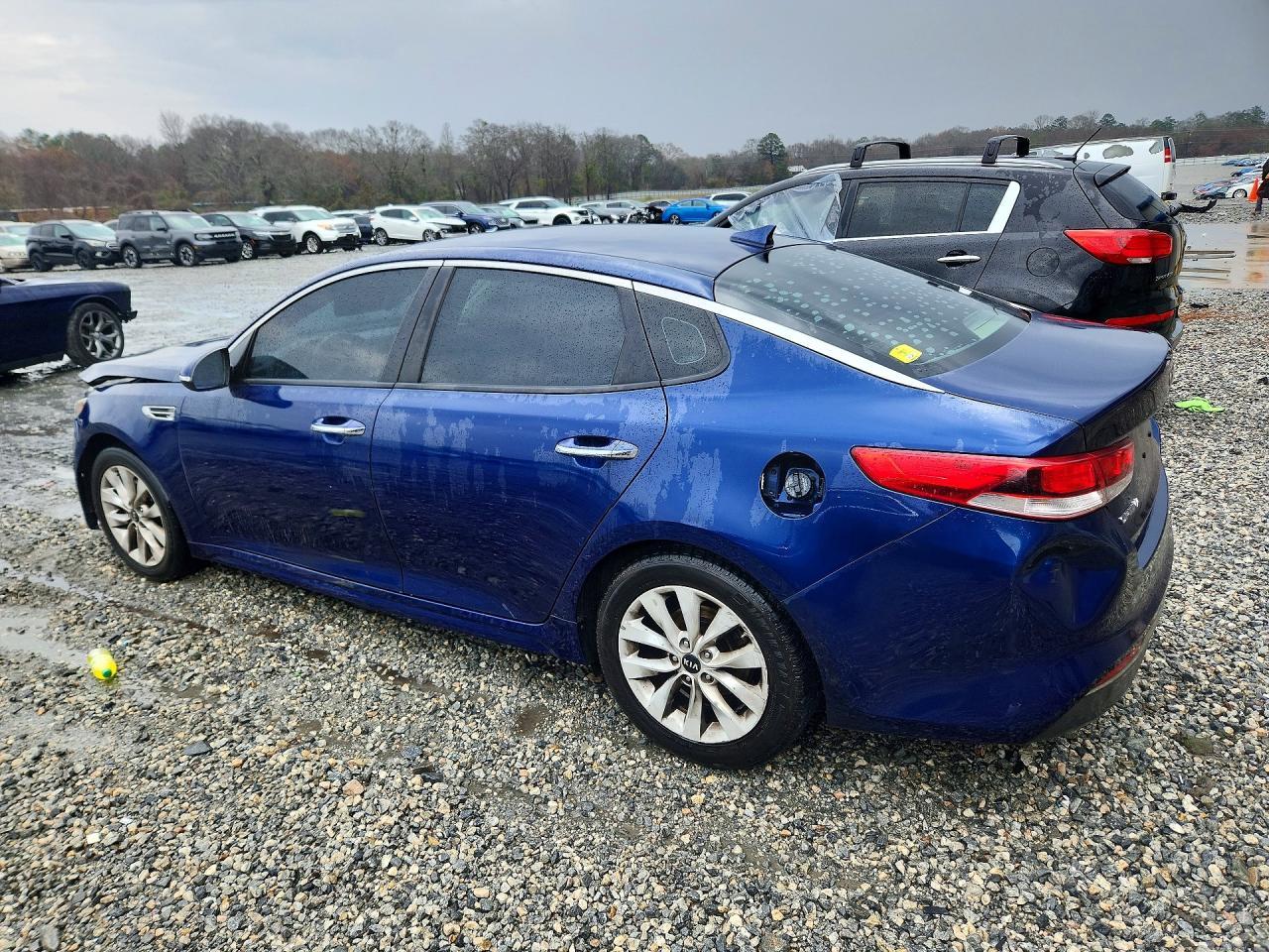 2017 Kia Optima Lx - Фото 2