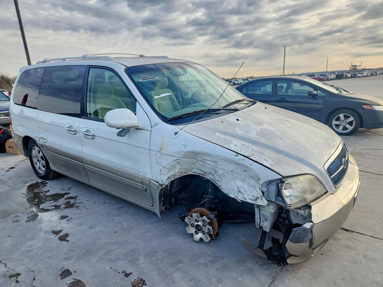 2005 Kia Sedona Lx - Фото 4