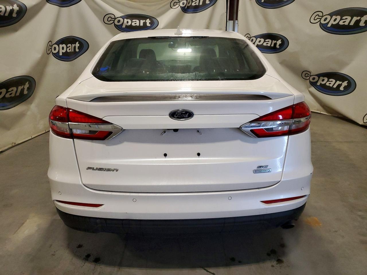 2020 Ford Fusion Se - Фото 5