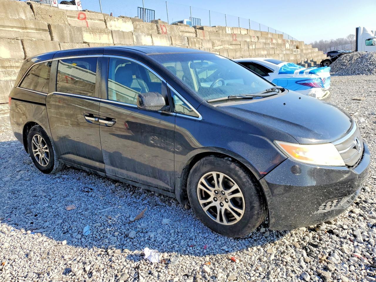 2012 Honda Odyssey - Image 4